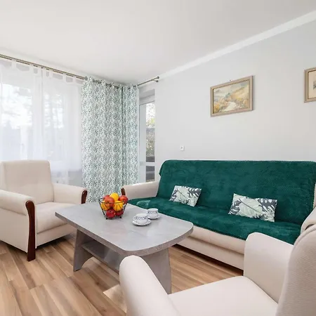 Klimatyczny Z Parkingiem By Renters Apartment *
