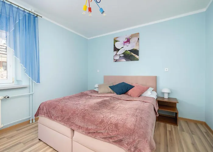 Klimatyczny Z Parkingiem By Renters Apartment Wisla